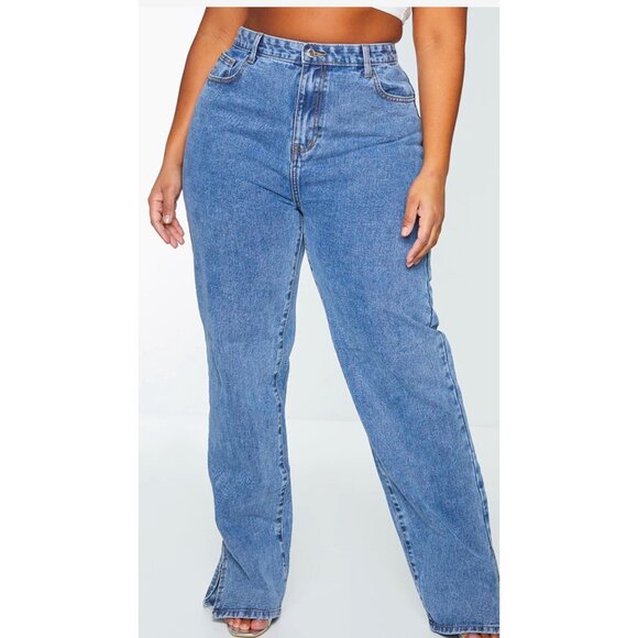 NWT Pretty Little Thing Jeans Mid Wash Split Hem Plus 34” Inseam Size 16 - Picture 1 of 7